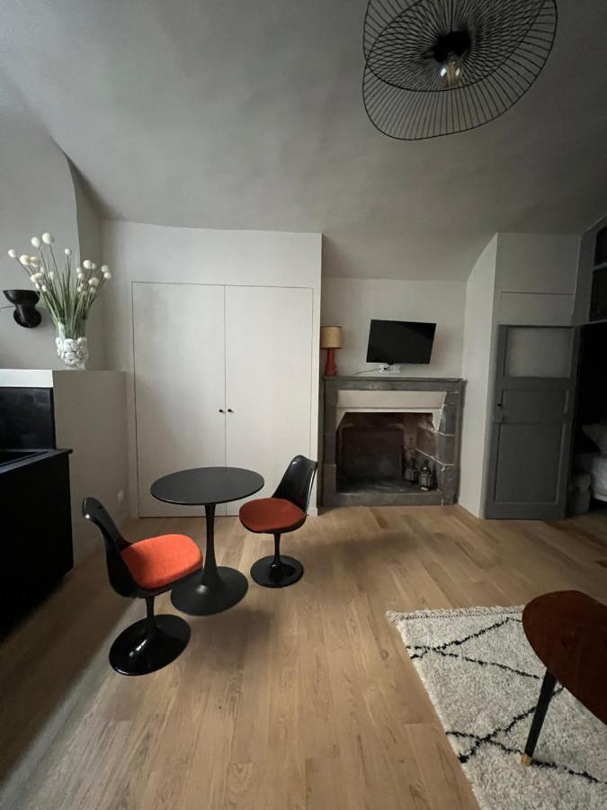 35 M2 Particulier Xvii Ieme Centre Historique Clermont-ferrand-lucas Ii * Clermont-Ferrand