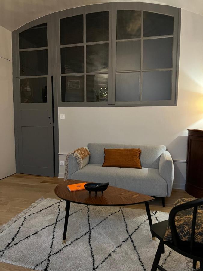 35 M2 Particulier Xvii Ieme Centre Historique Clermont-ferrand-lucas Ii Appartement *
